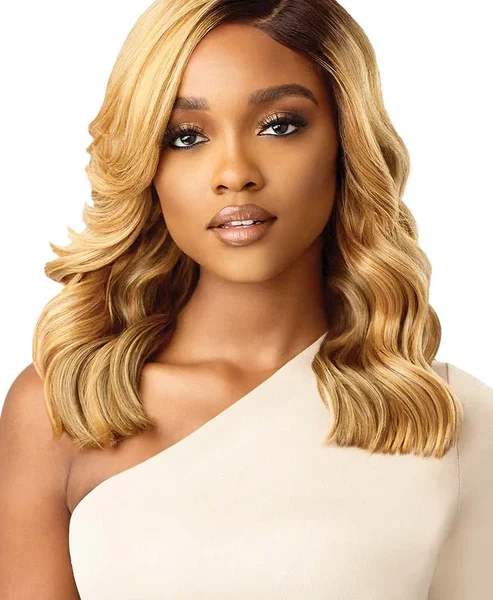 Outre Melted Hairline 18" Elora Lace Front Wig
